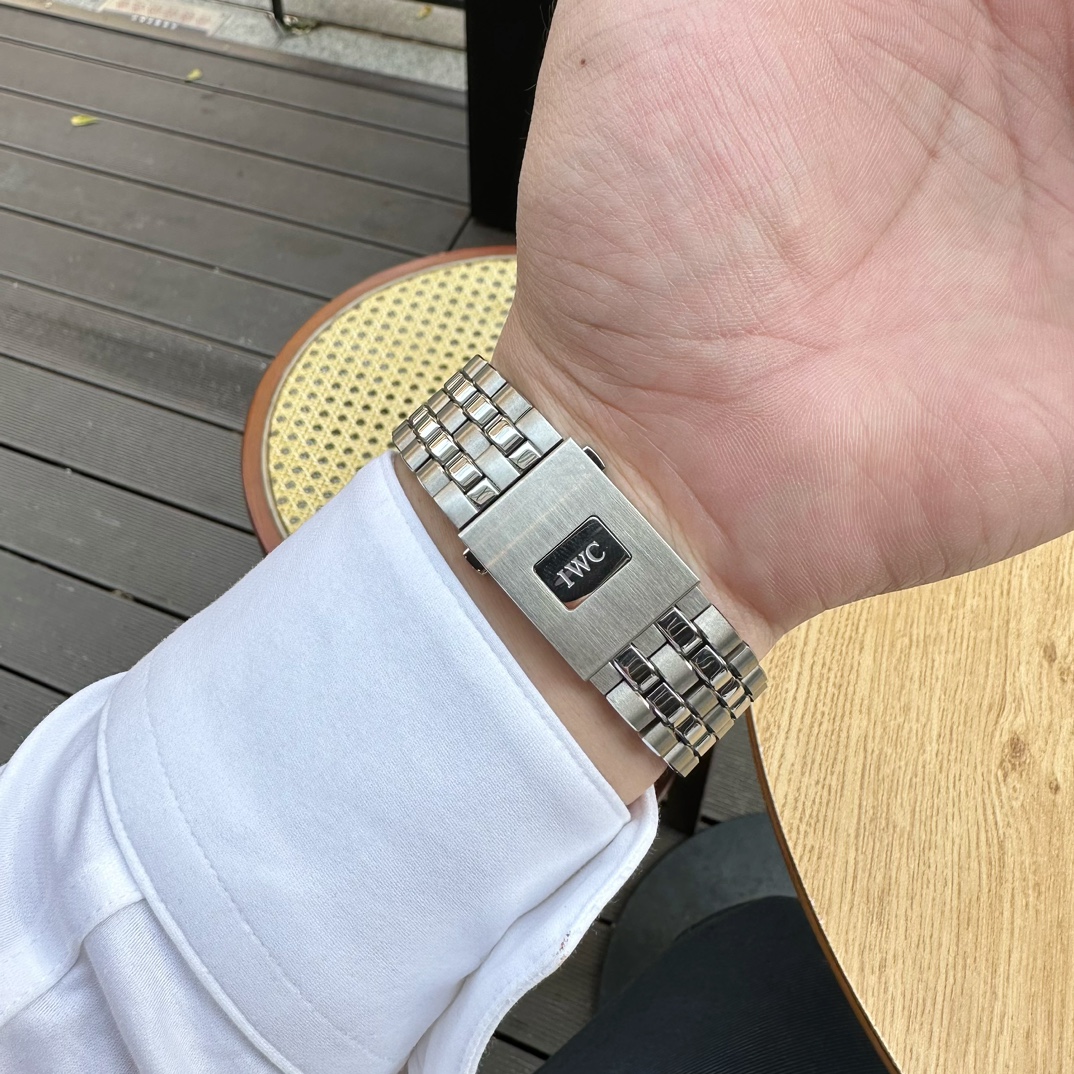 IWC Pilot s New Pilot Chronograph Watch 41 Series Belt IW388101