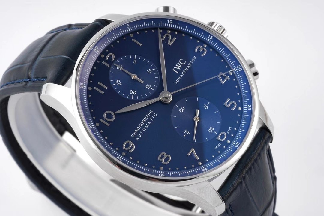 IWC: 166879