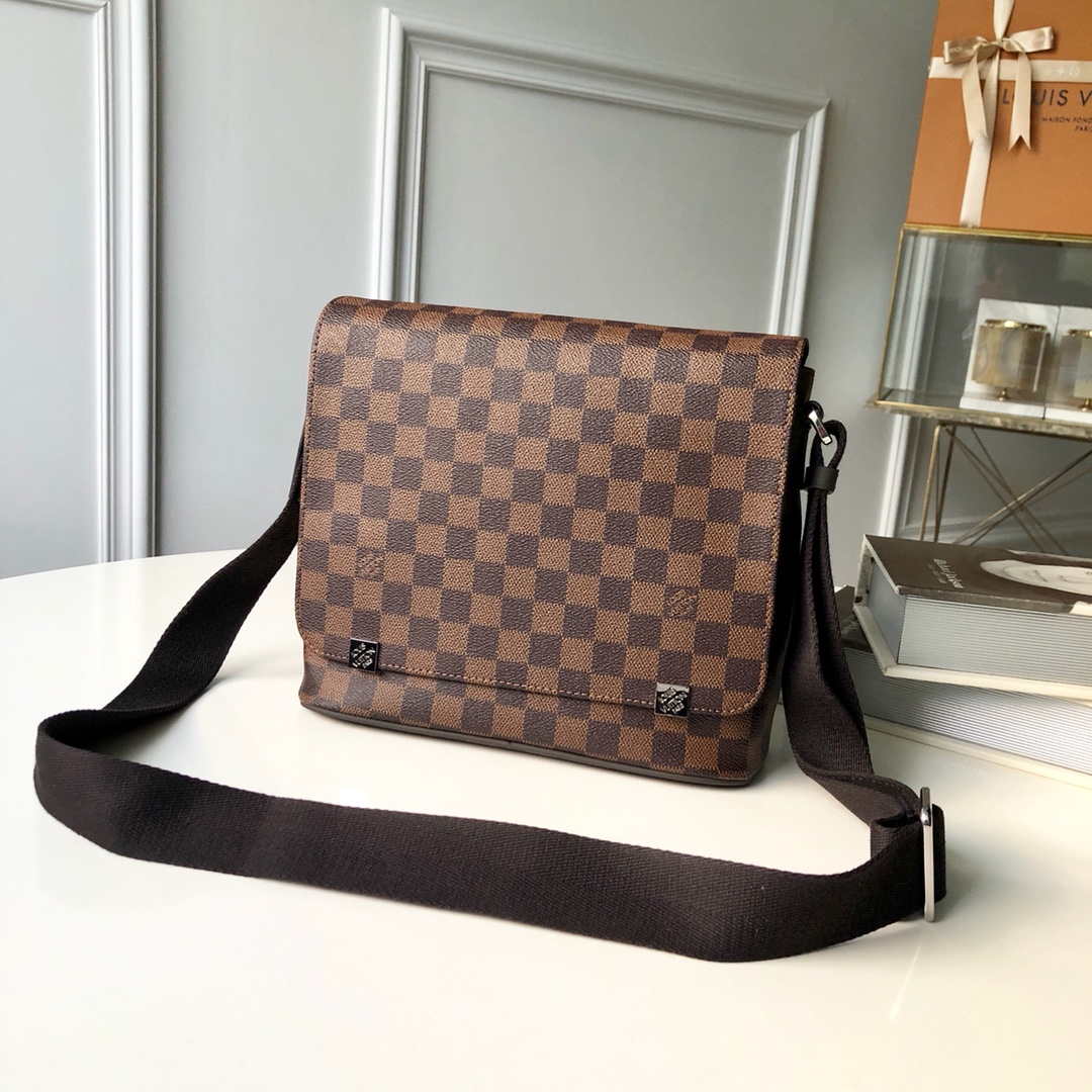 Louis Vuitton N41031 District PM Damier Eb��ne Bag