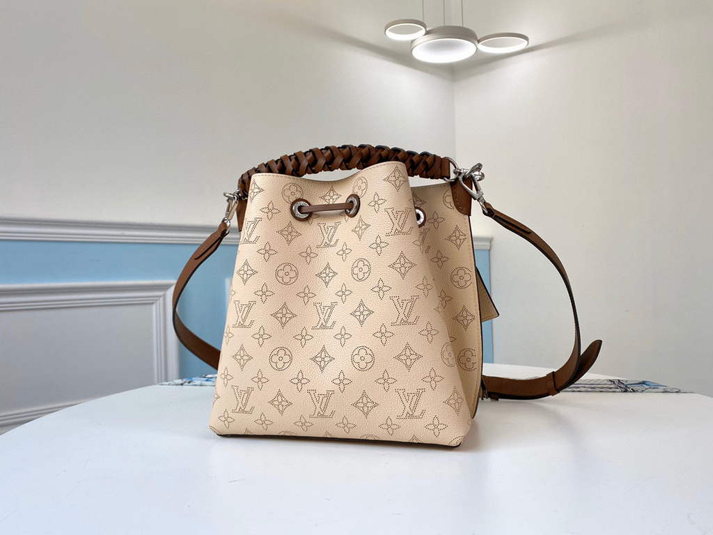 Louis Vuitton M55801 LV M55800 Muria M55799 Mahina Leather beige