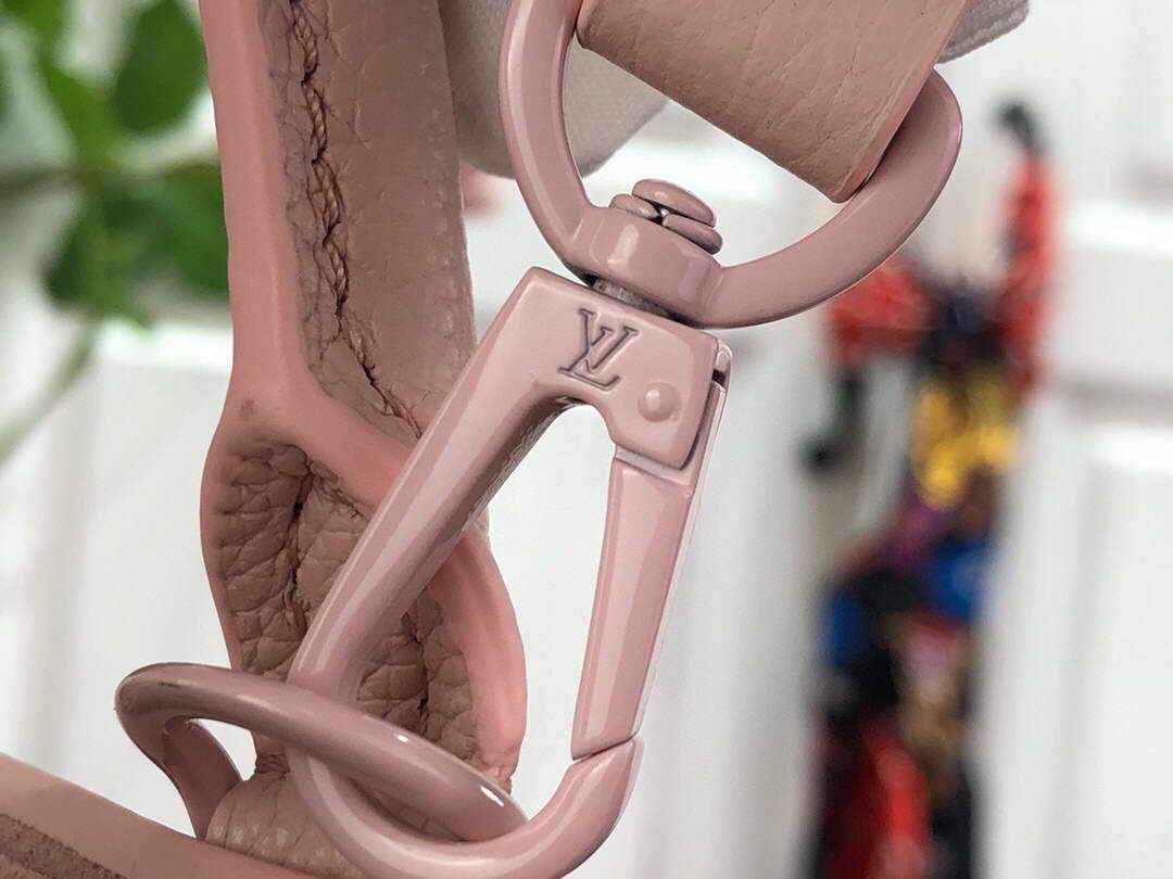 LV M55818 Louis Vuitton Lockme Tote PM Leathers M55817 Bag Pink