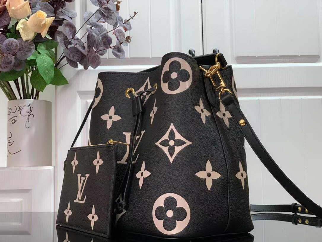 LV M44022 Louis Vuitton M45497 NONO Shoulder Bag Black