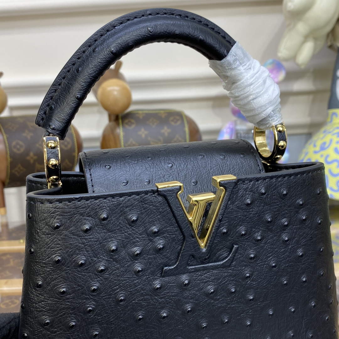 LV N81523 Louis Vuitton Capucines Mini Handbag Black