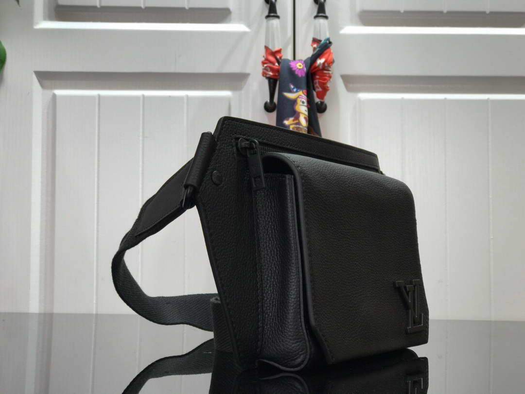 LV M57081 Louis Vuitton Sling Bag Black Grained Calf Leather