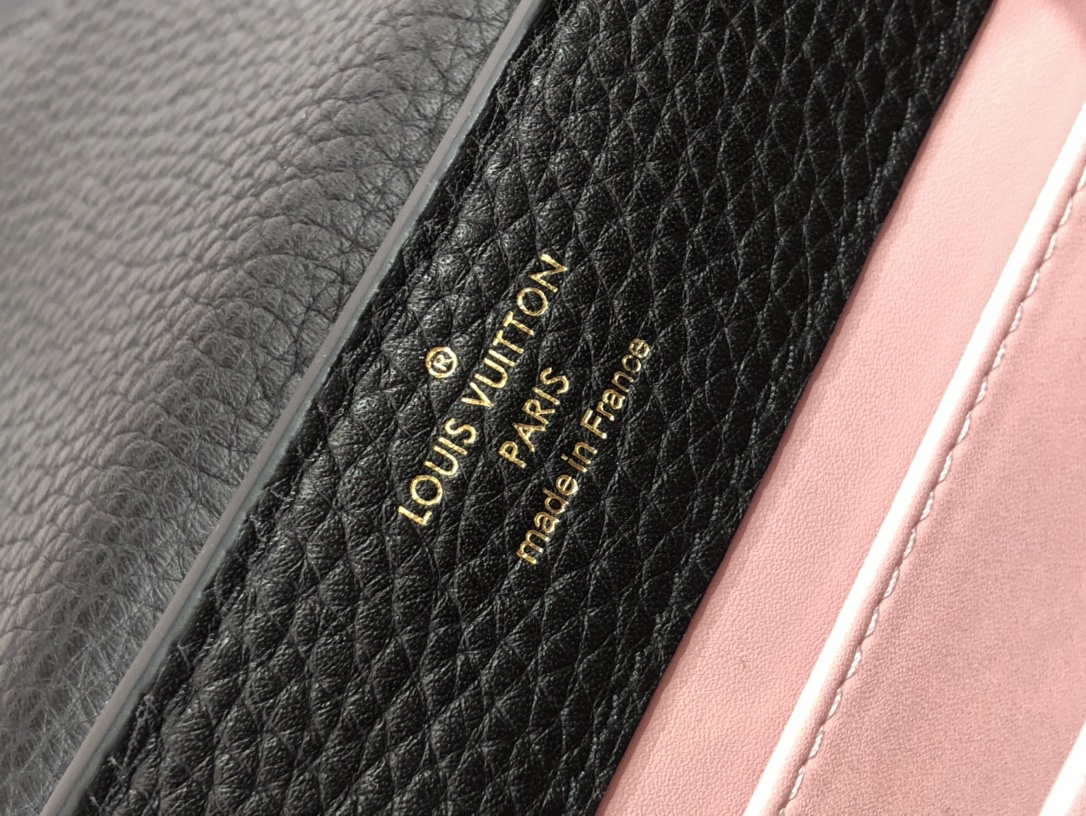 LV M57671 Louis Vuitton Capucines MM Handbag Black
