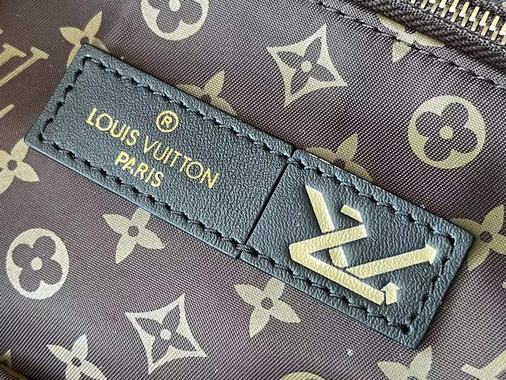Louis Vuitton M59007 LV M59005 Onthego GM Bag Green