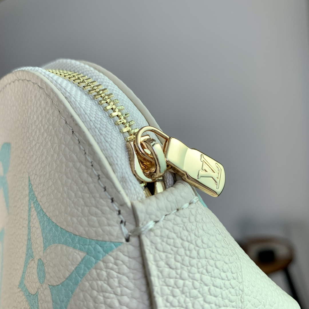 LV M45951 Louis Vuitton Pochette Cosmetique PM Matcha green