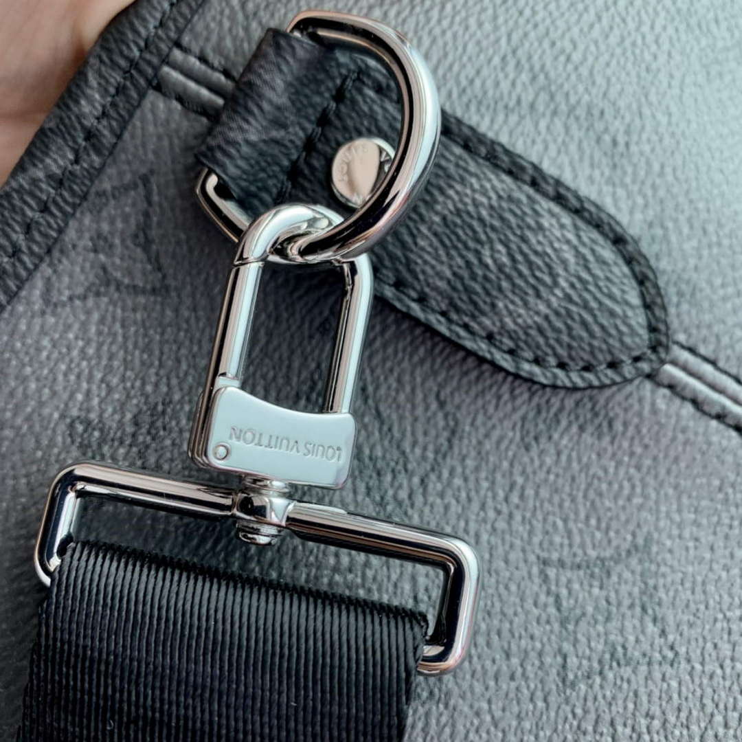 LV M46434 Louis Vuitton LV x YK Weekend Tote