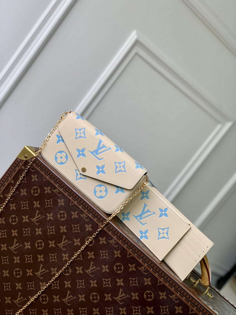 LV M82610 Louis Vuitton Pochette F��licie Bag Blue