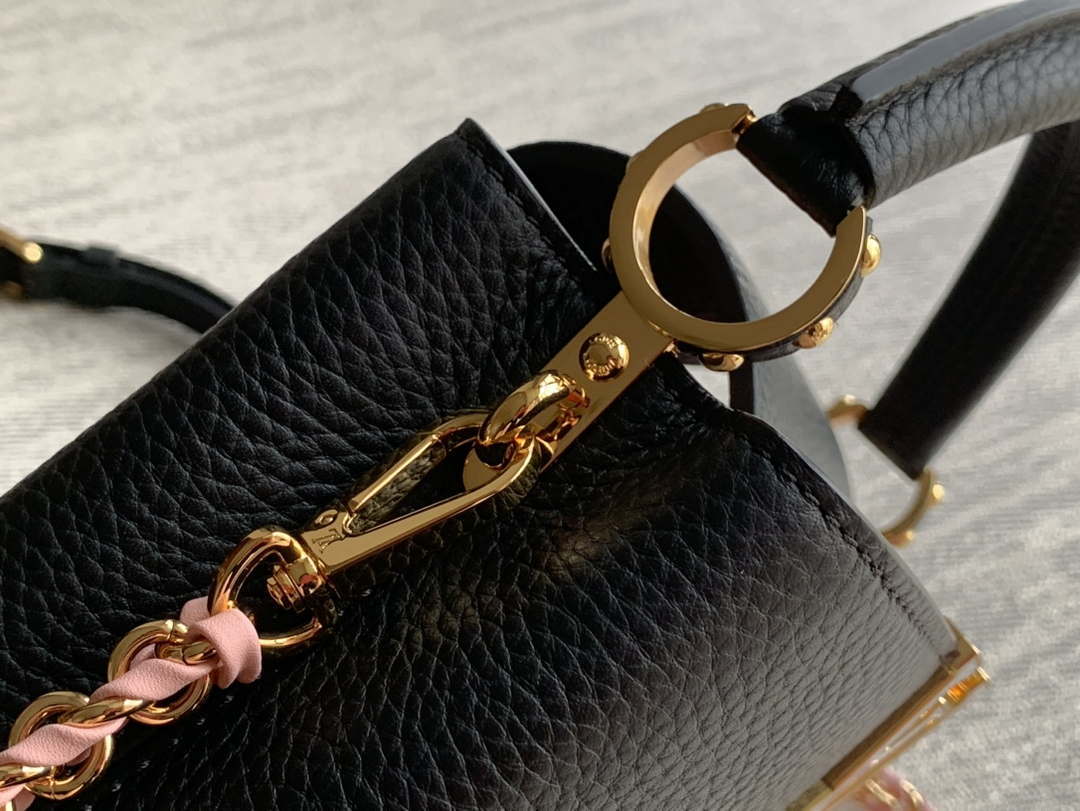 LV M22121 Louis Vuitton Capucines Mini Handbag Black