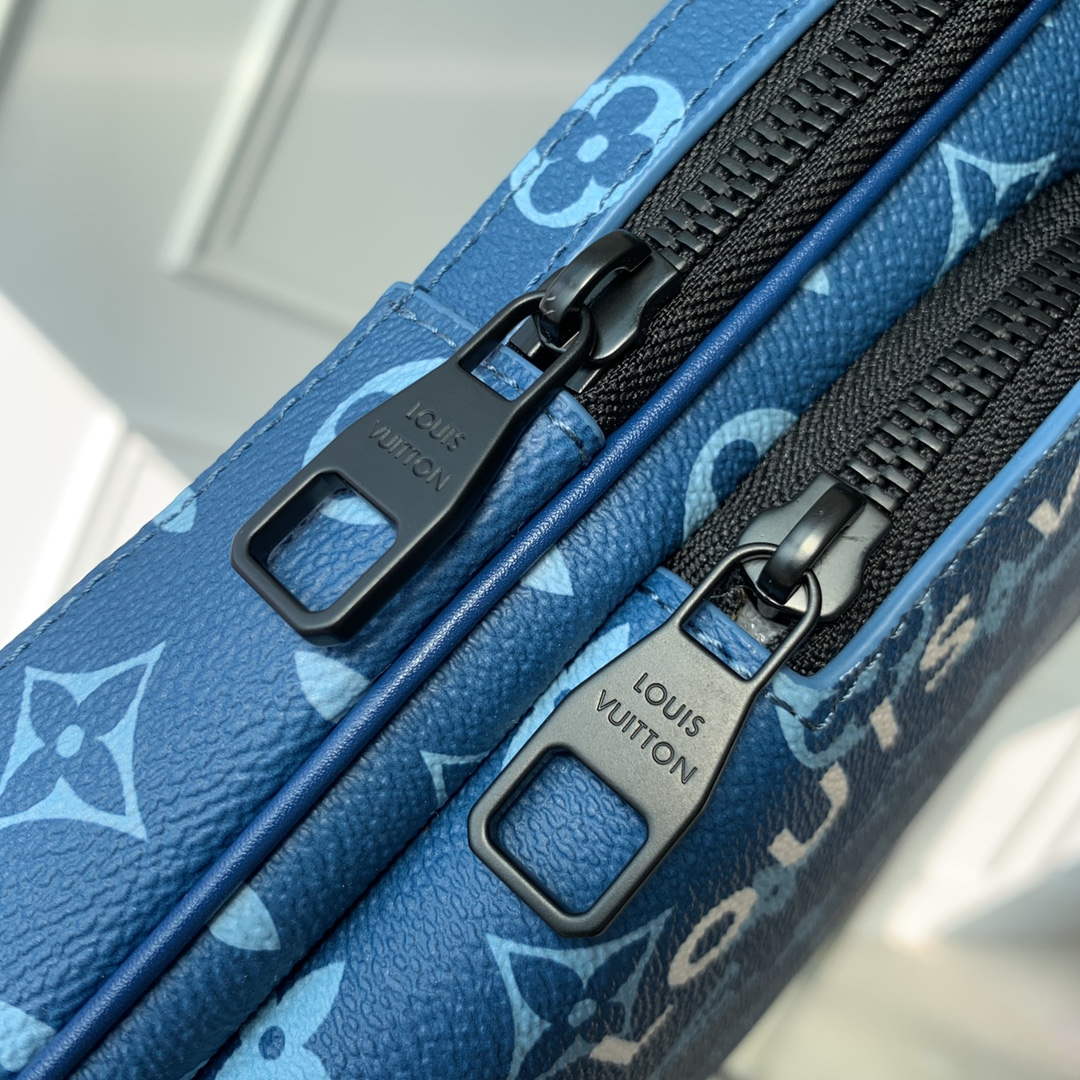 LV M23782 Louis Vuitton Avenue Slingbag NM Atlantic Blue