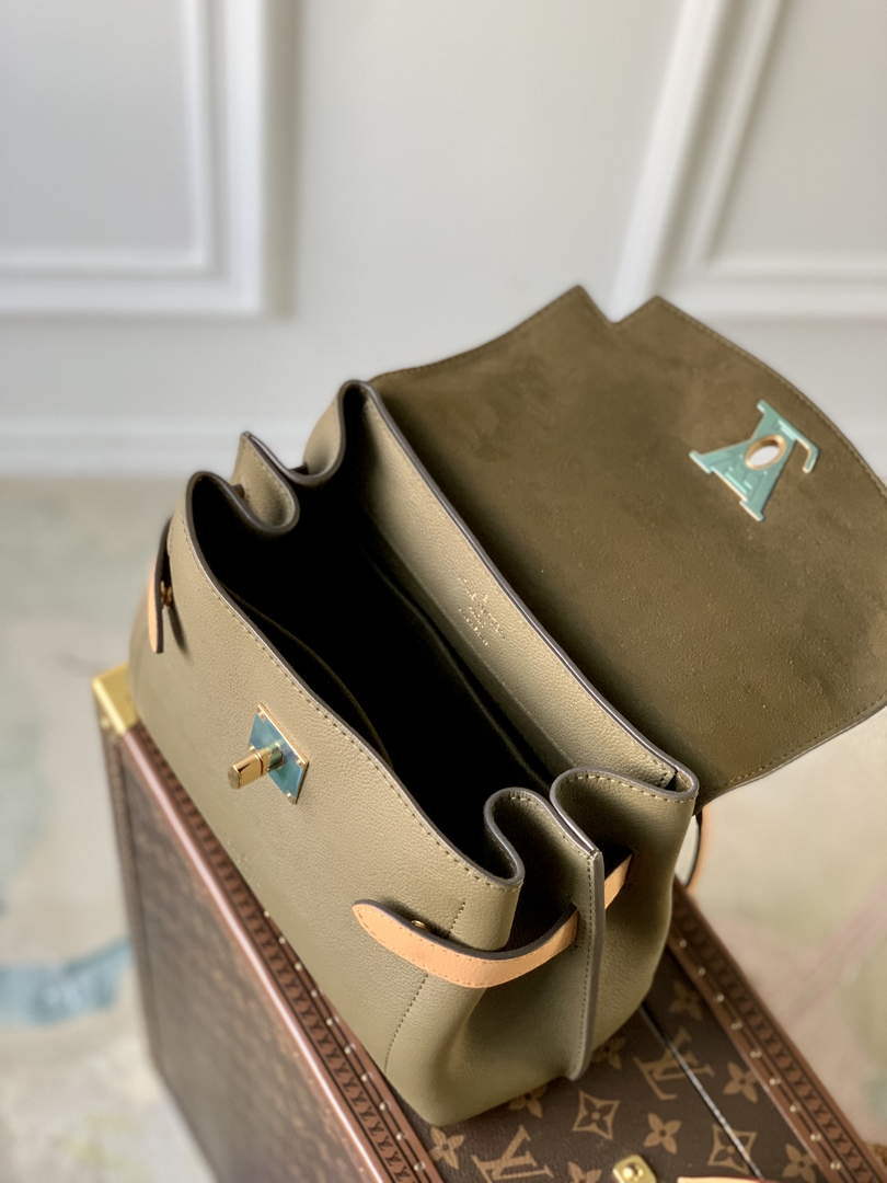 LV M20797 Louis Vuitton Lockme Ever BB Handbag Light Khaki Green