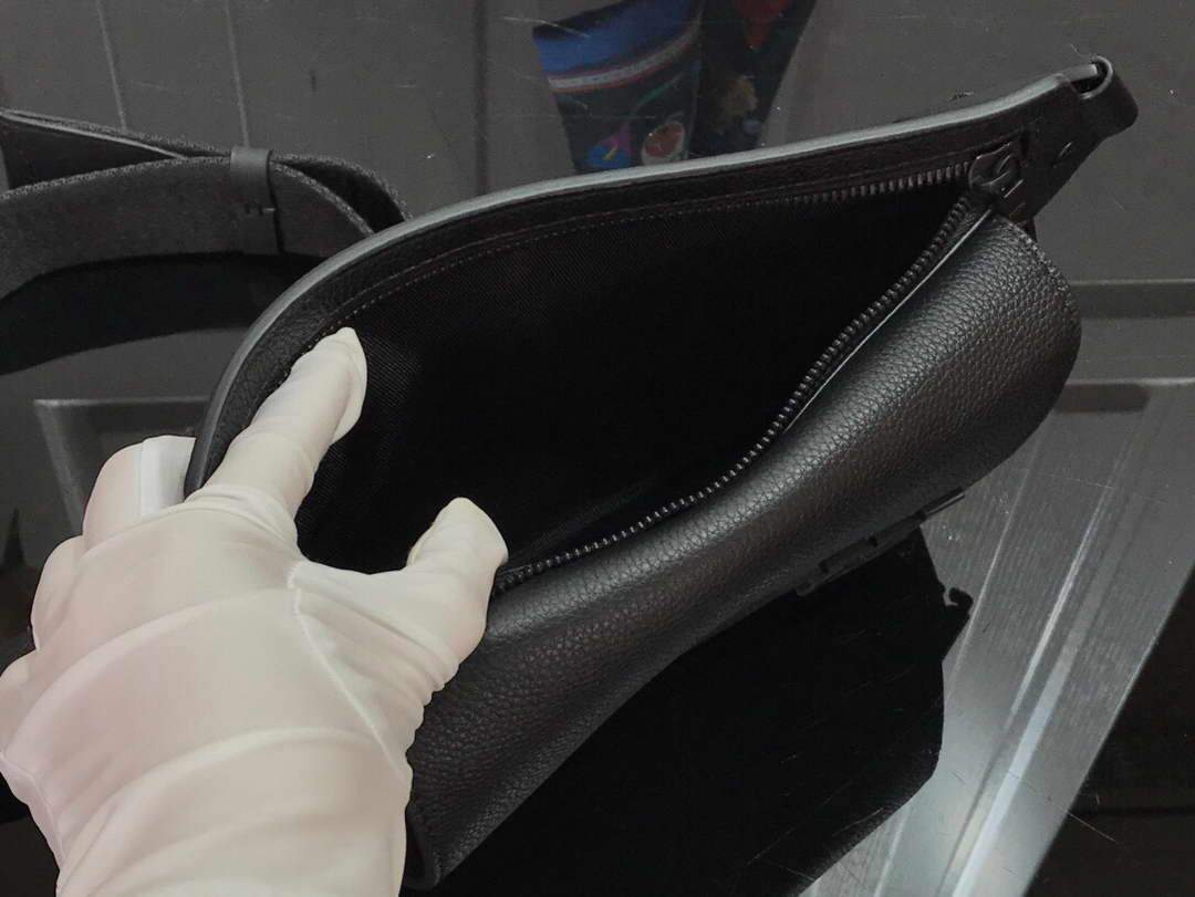 LV M57081 Louis Vuitton Sling Bag Black Grained Calf Leather