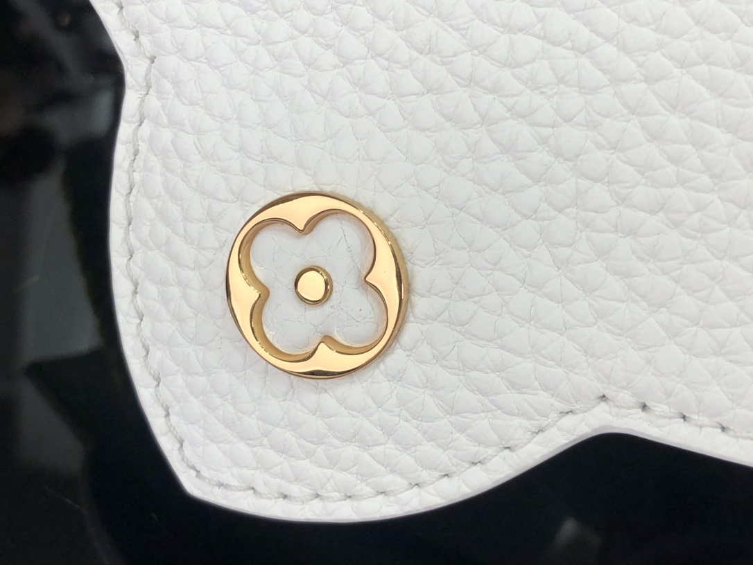 LV M57671 Louis Vuitton Capucines MM Handbag White