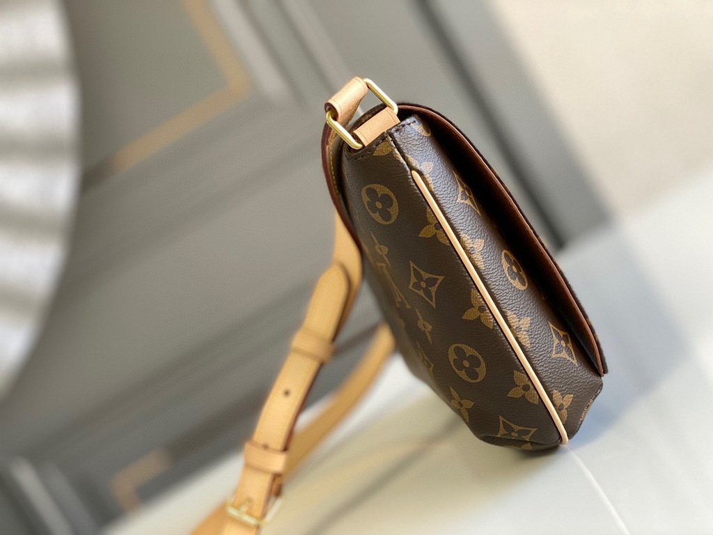 LV M51257 Louis Vuitton Musette Tango Monogram Bag