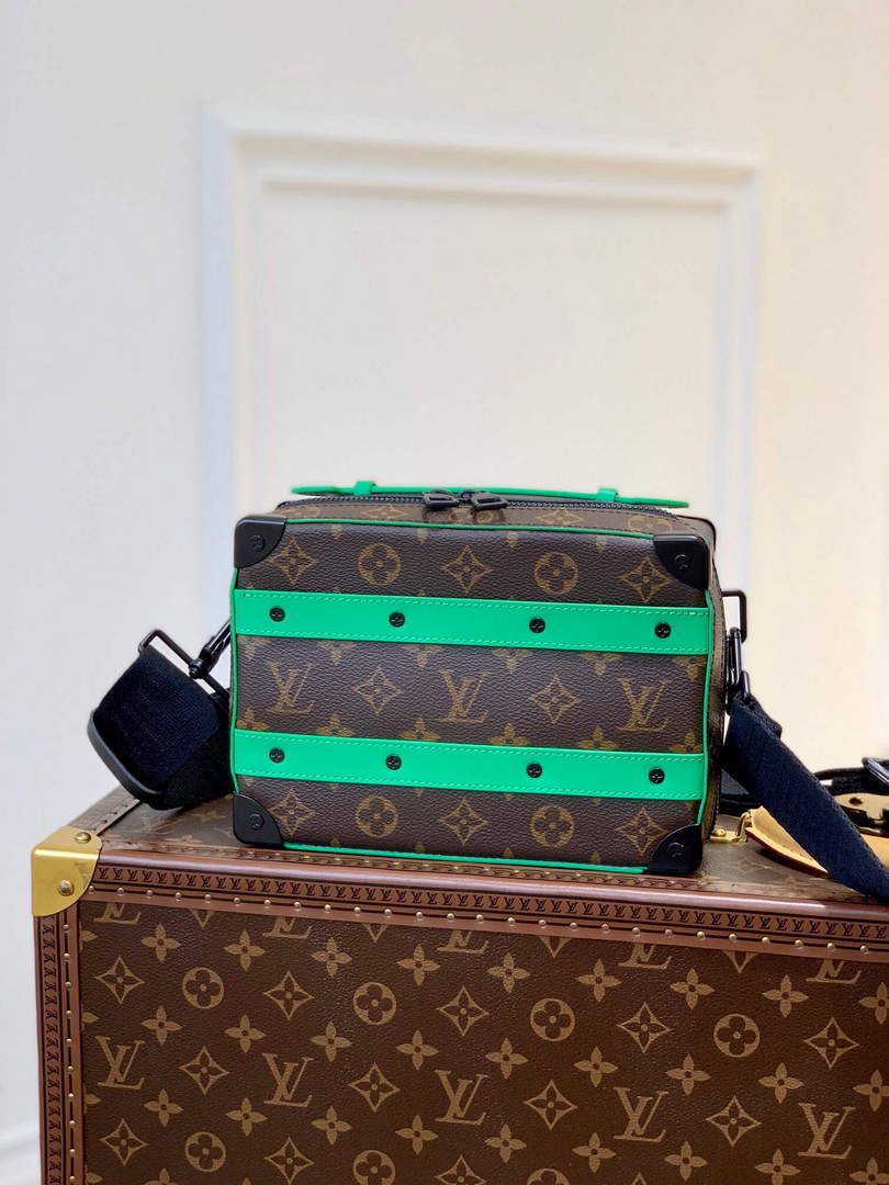 LV M46264 Louis Vuitton Handle Soft Trunk Bag Green