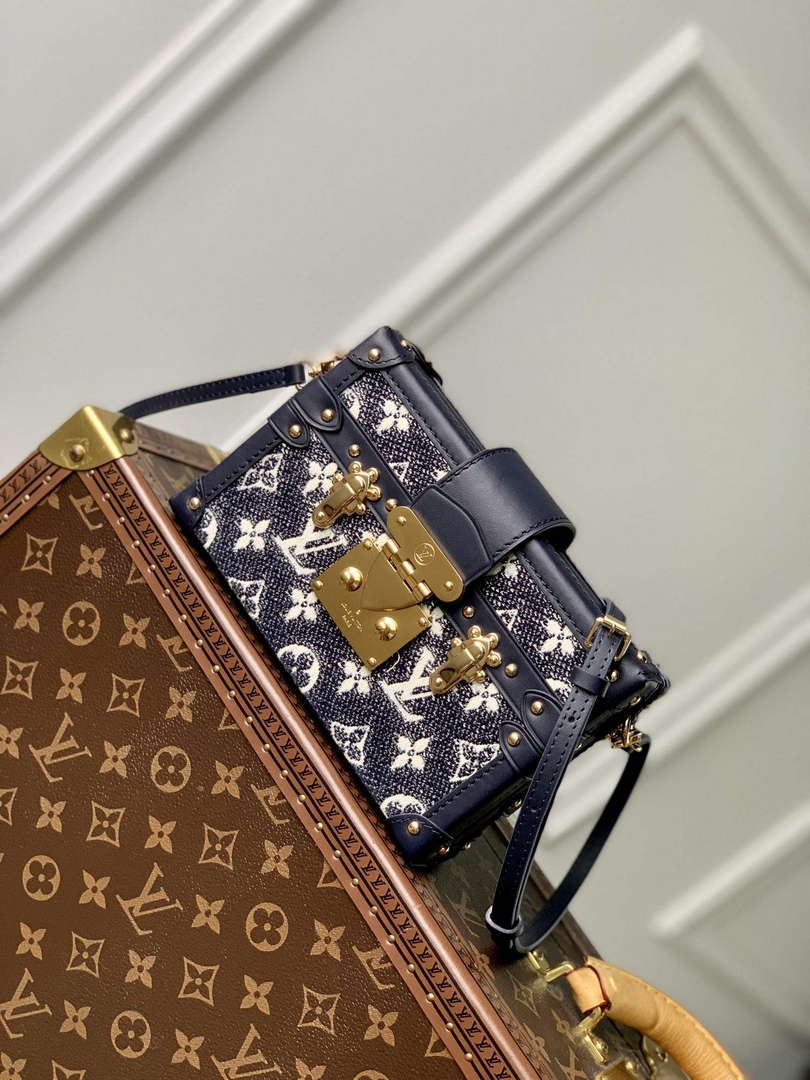 LV M22882 Louis Vuitton Petite Malle Handbag Blue