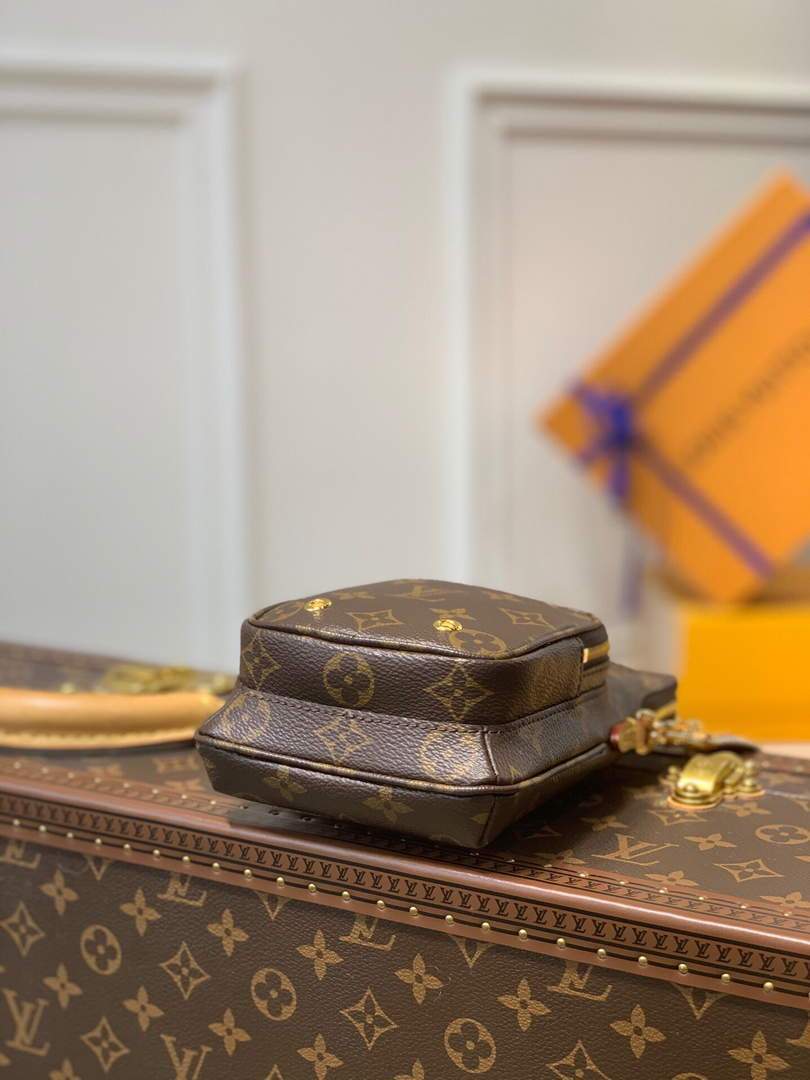 LV M80746 Louis Vuitton Utility Phone Sleeve Monogram Bag