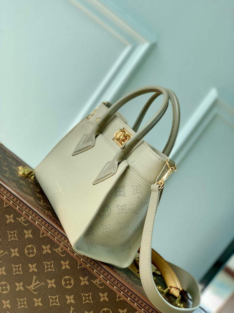 LV M57729 Louis Vuitton On My Side PM Tote Bag Beige