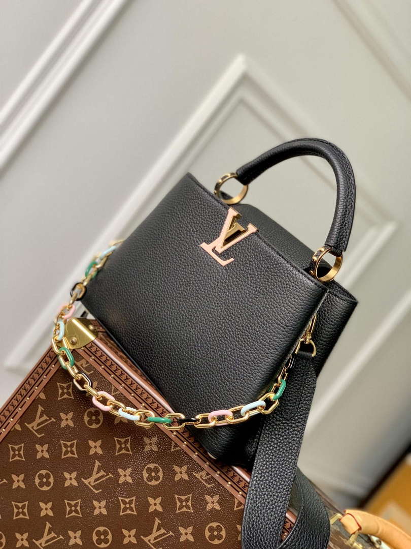 LV M21641 Louis Vuitton Capucines BB Handbag Black