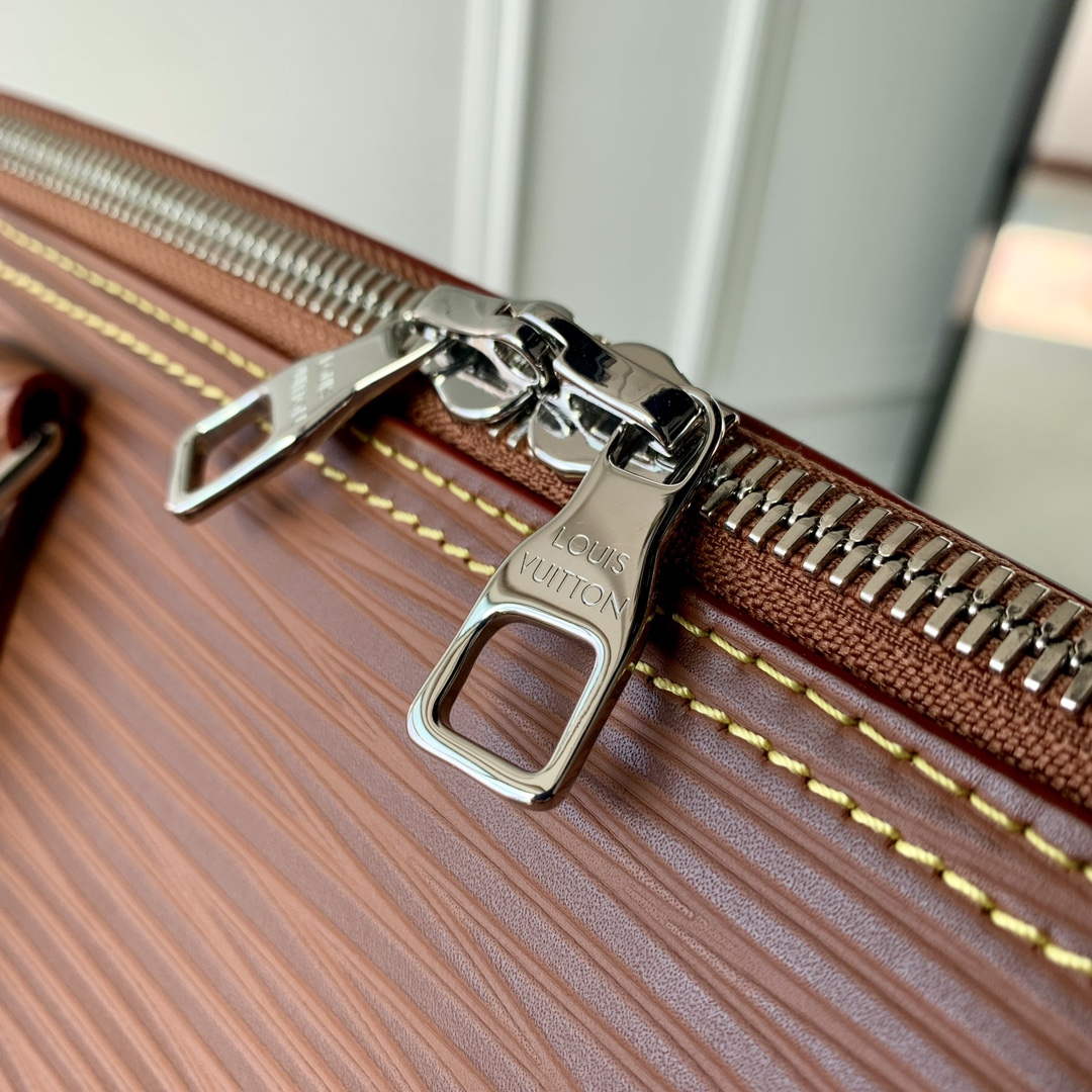 LV M23102 Louis Vuitton Alma Travel GM Bag Cognac