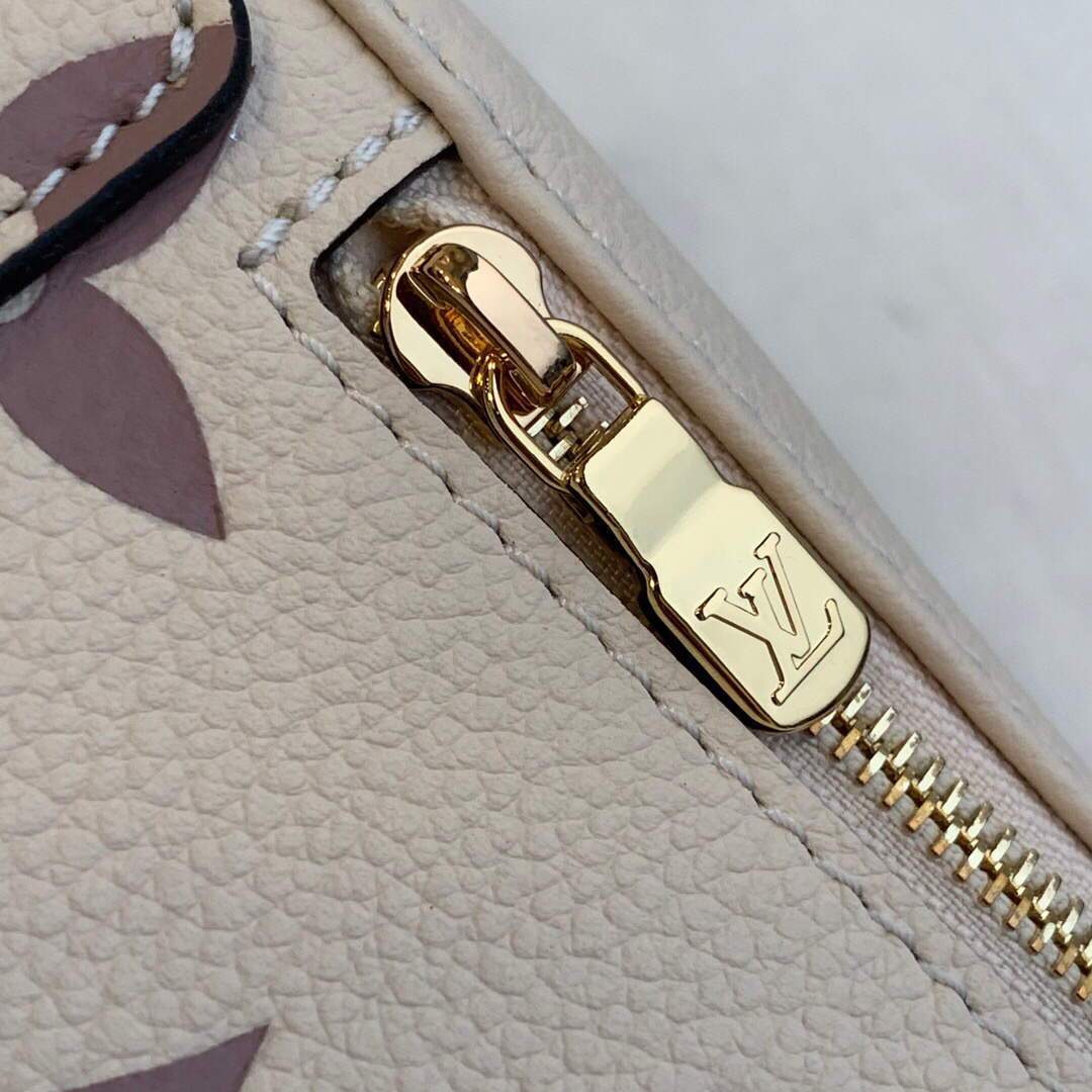 LV M45764 Louis Vuitton Tiny Backpack M80738 White