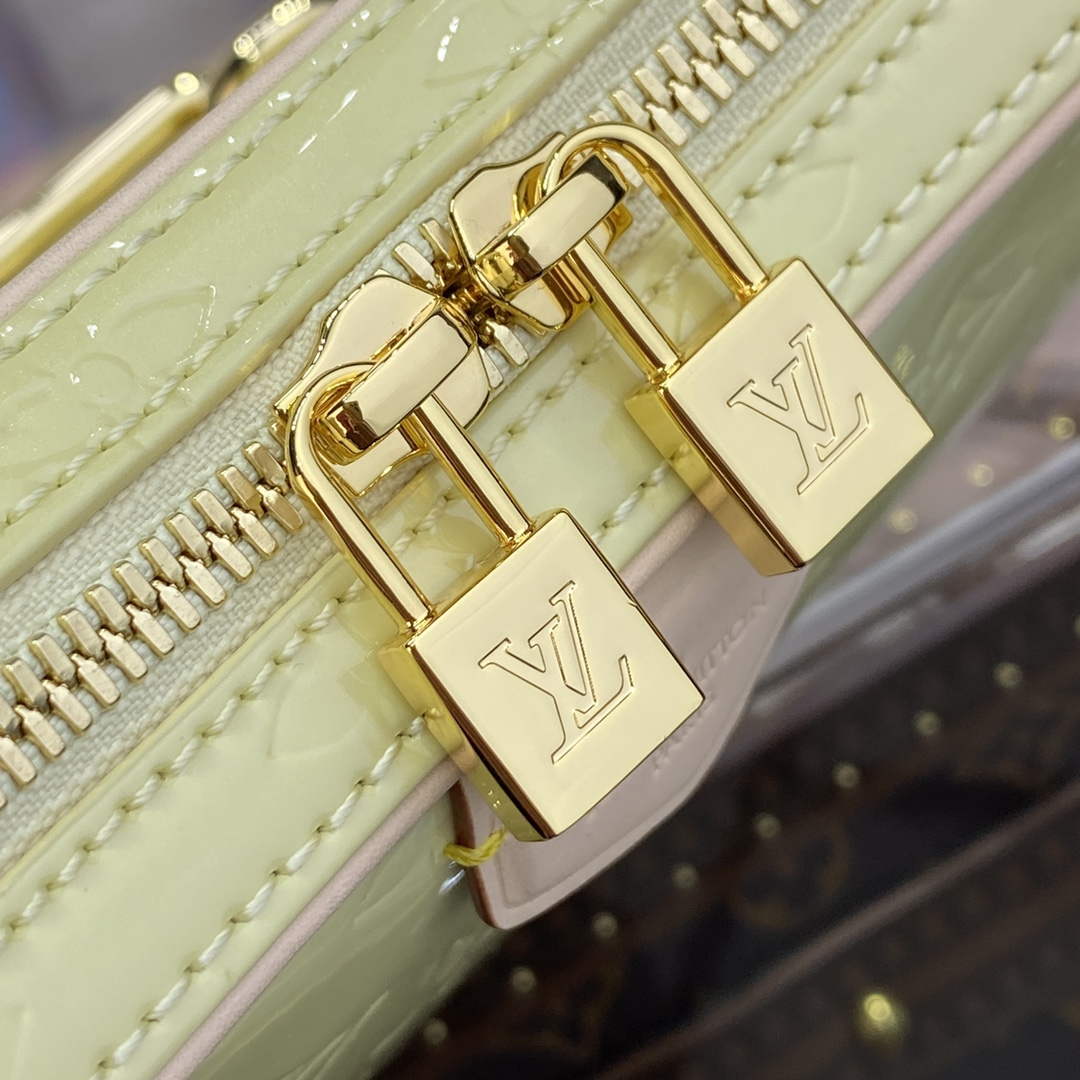 LV M24020 Louis Vuitton Croissant PM Bag Yellow
