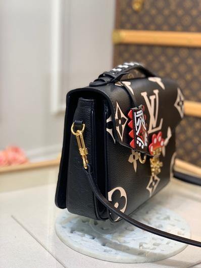 LV M45385 Louis vuitton M45384 Crafty Pochette Metis Monogram Black