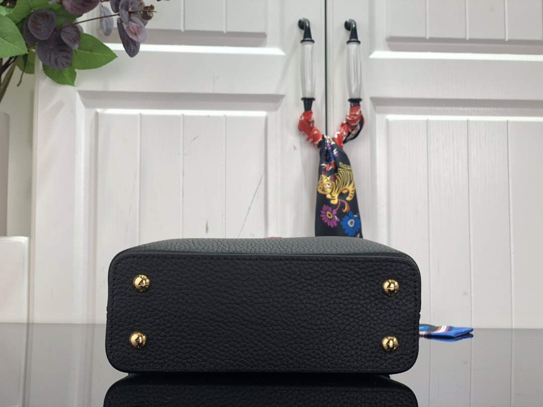 LV M59882 Louis Vuitton Capucines Mini BB Handbag Black
