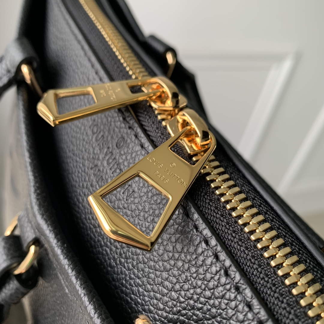 LV M46488 Louis Vuitton Trianon PM Bag Monogram Black