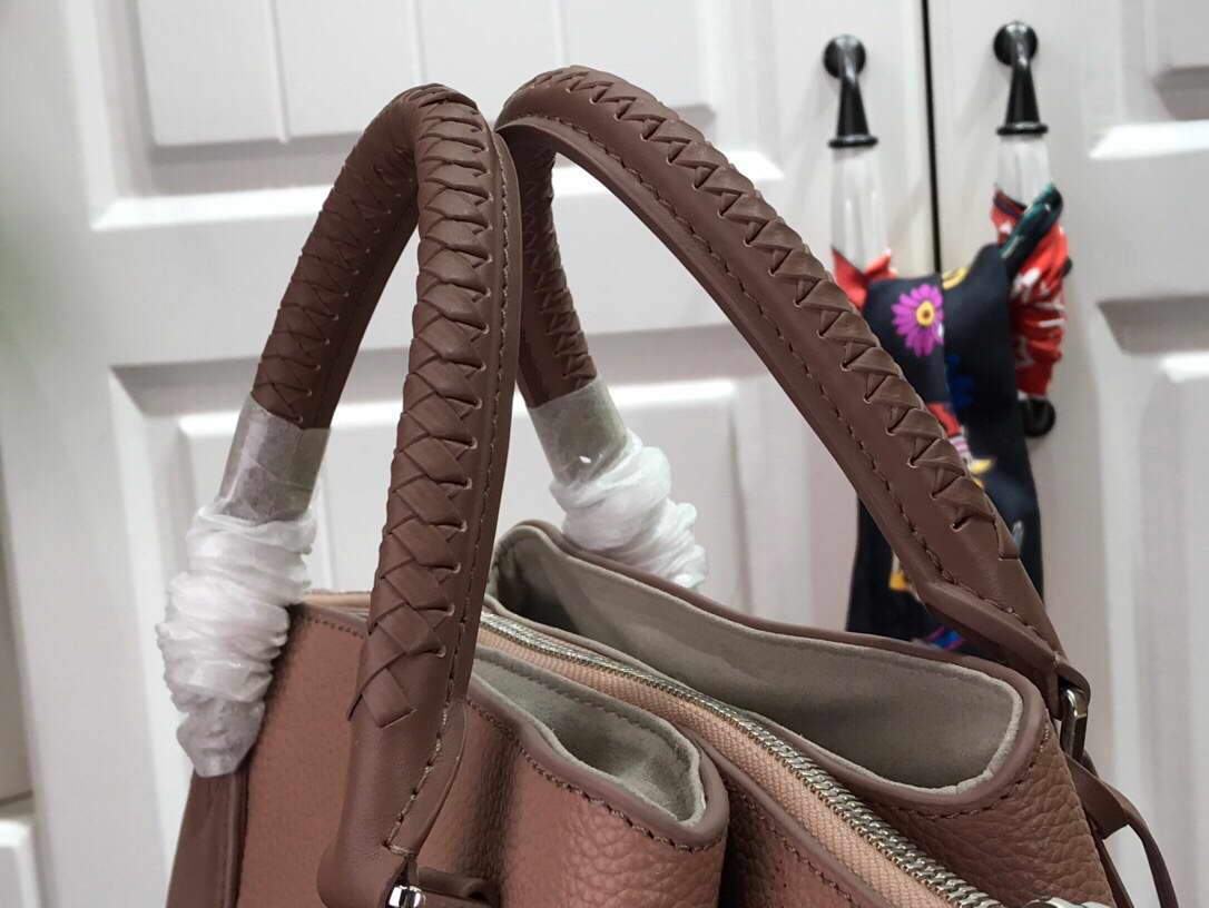 LV M55030 Louis Vuitton Haumea Mahina Bag M55031 Magnolia Pink