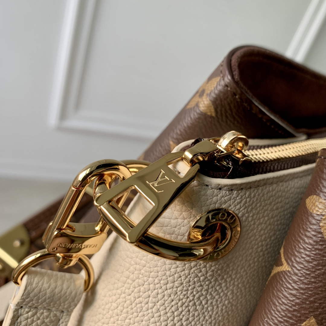 LV M46508 Louis Vuitton Vendme MM Bag White