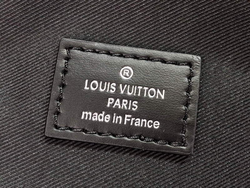 LV N45277 Louis Vuitton Avenue Slingbag Black