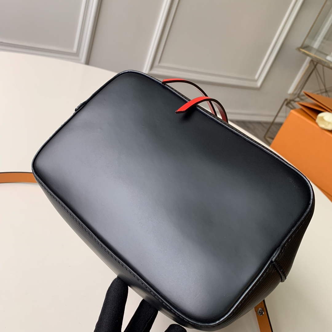 LV M54367 Louis Vuitton NONO BB Bucket Bag Epi leather Black