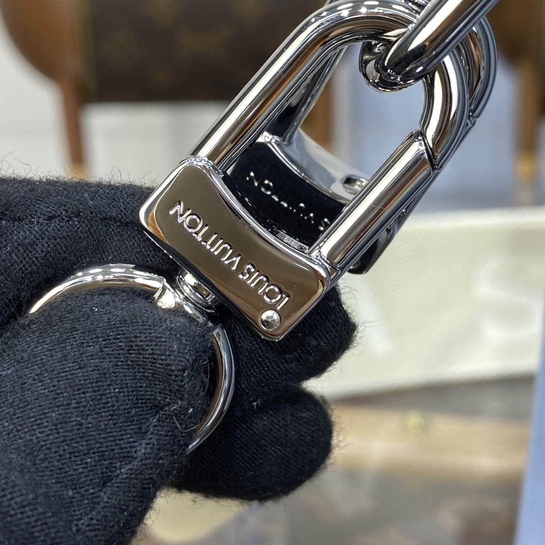 LV M21197 Louis Vuitton Coussin PM Bag Ice Blue