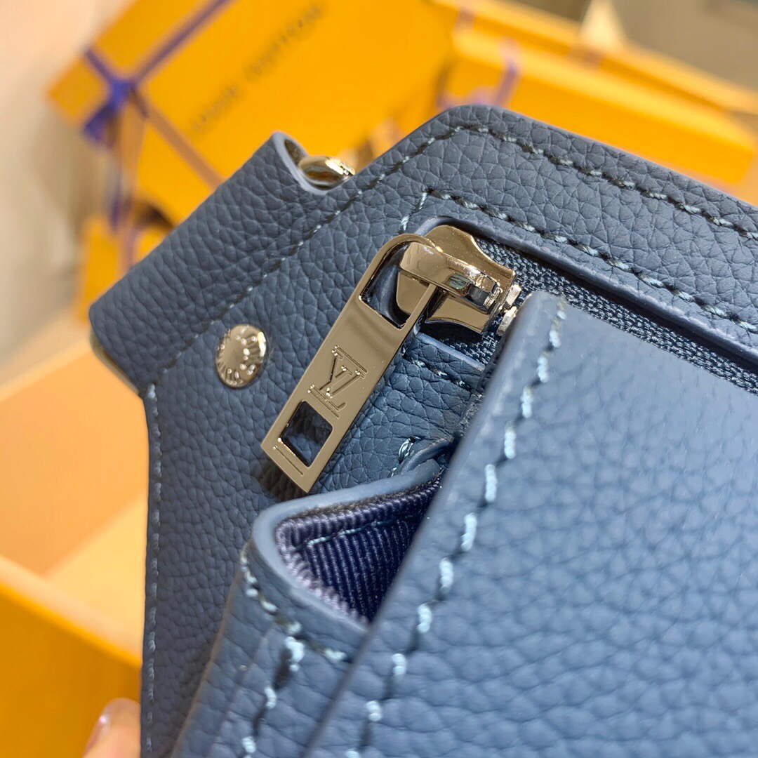 LV M59625 Louis Vuitton New Sling Bag Blue