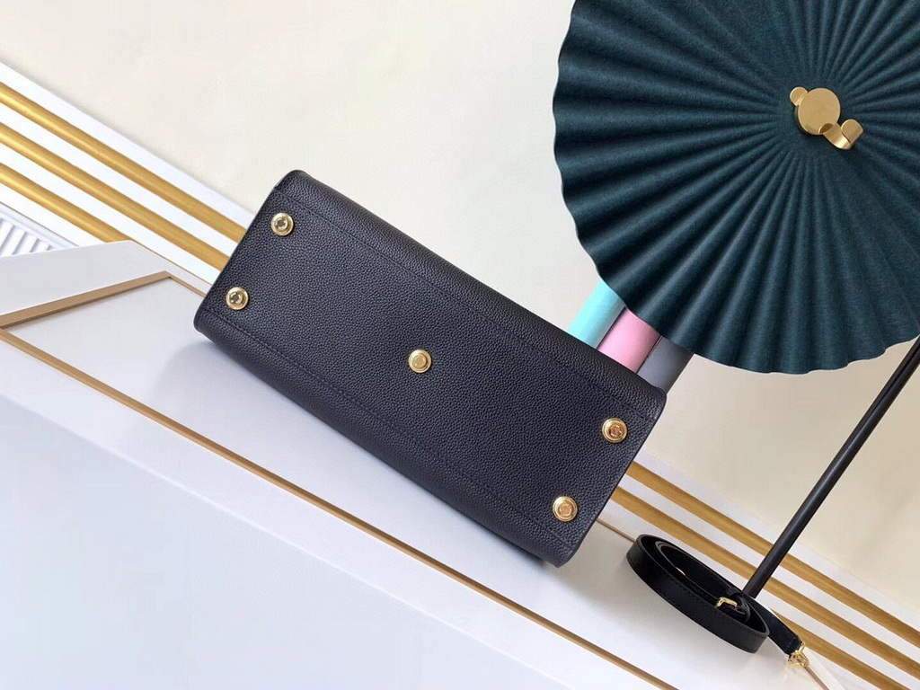 LV M53826 Louis Vuitton M53825 on My Side High end Leathers Tote bag Black