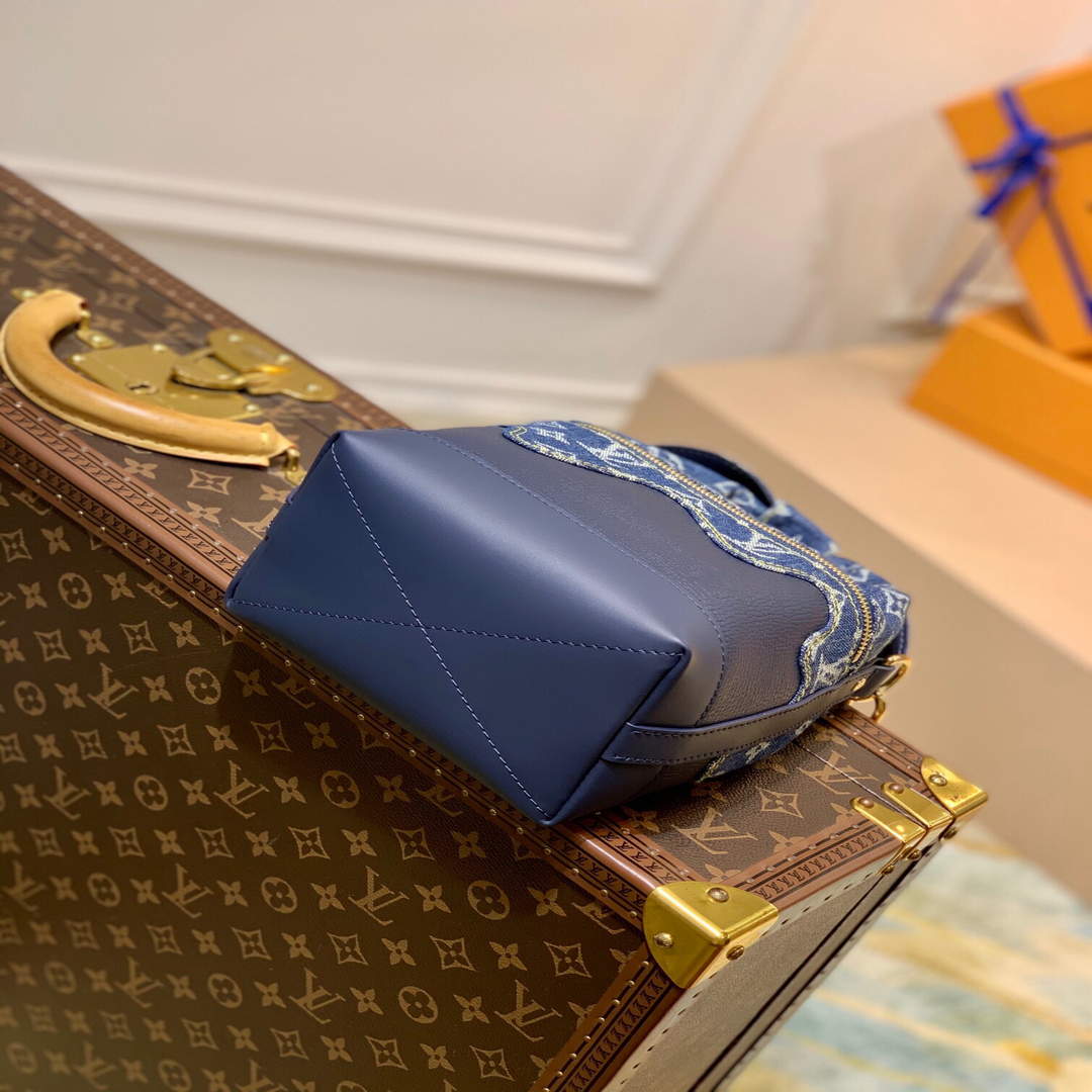 LV M45970 Louis Vuitton Japanese Cruiser Taurillon Leather Bag