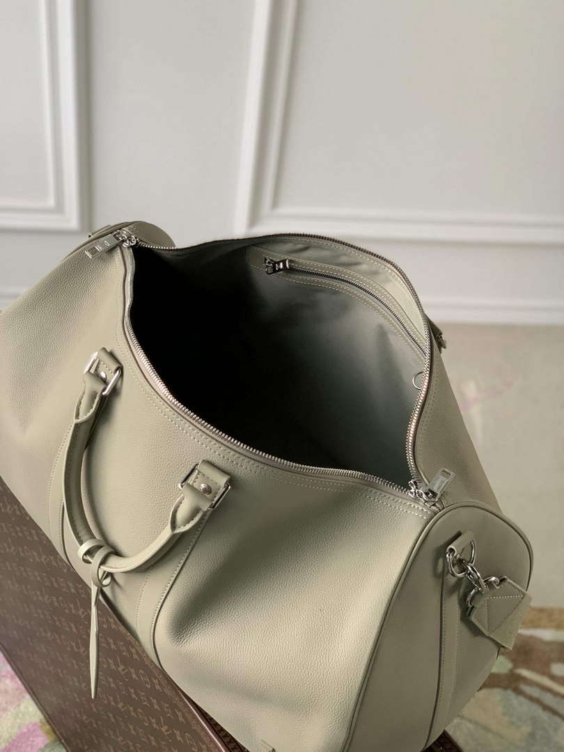 LV M22609 Louis Vuitton Keepall Bandouli��re 50 Bag Sage