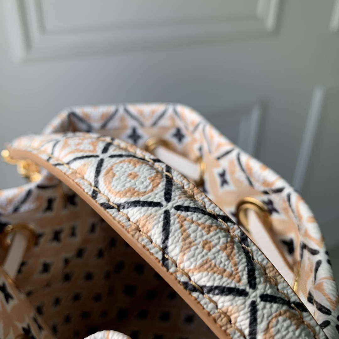 LV M82386 Louis Vuitton Nano No�� Bucket Bag Apricot