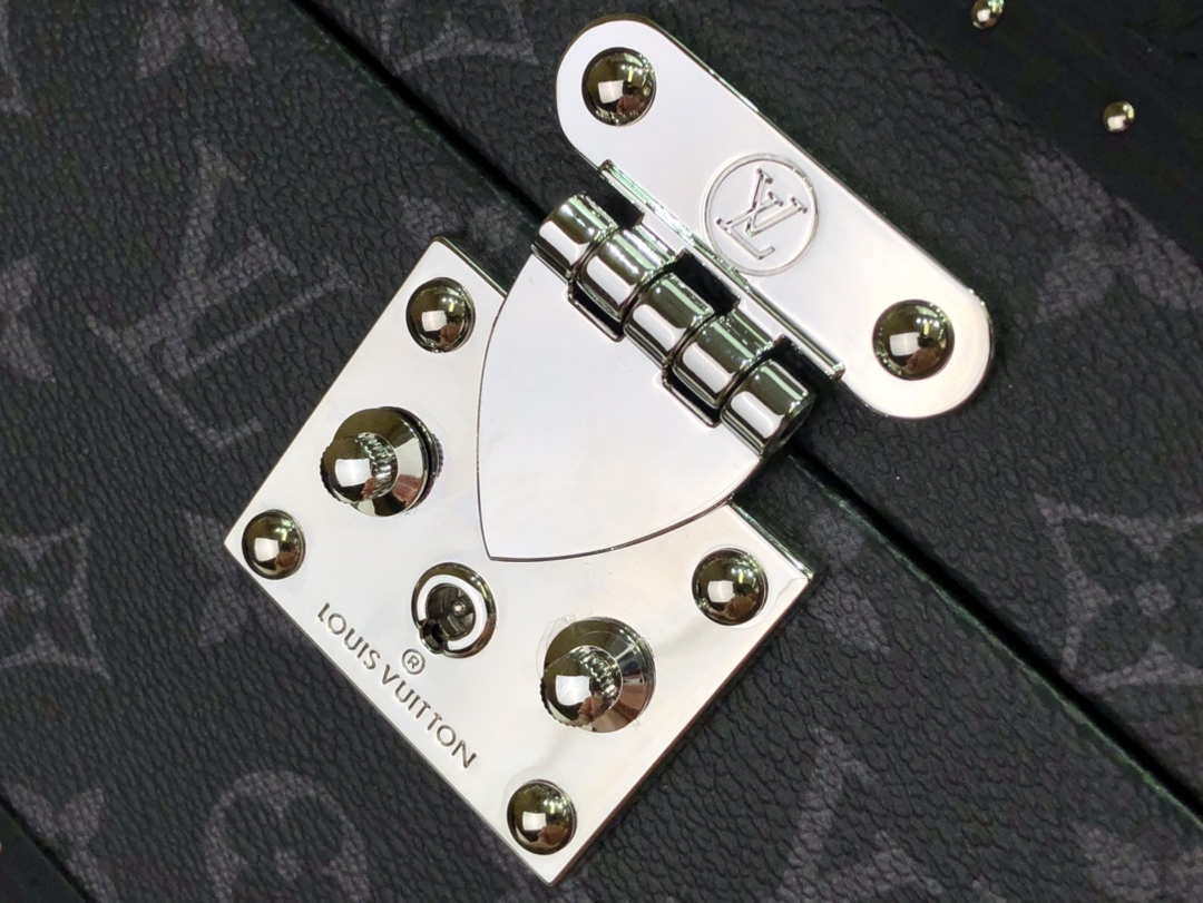 LV M20209 Louis Vuitton Coffret Accessoires Monogram Eclipse canvas Black