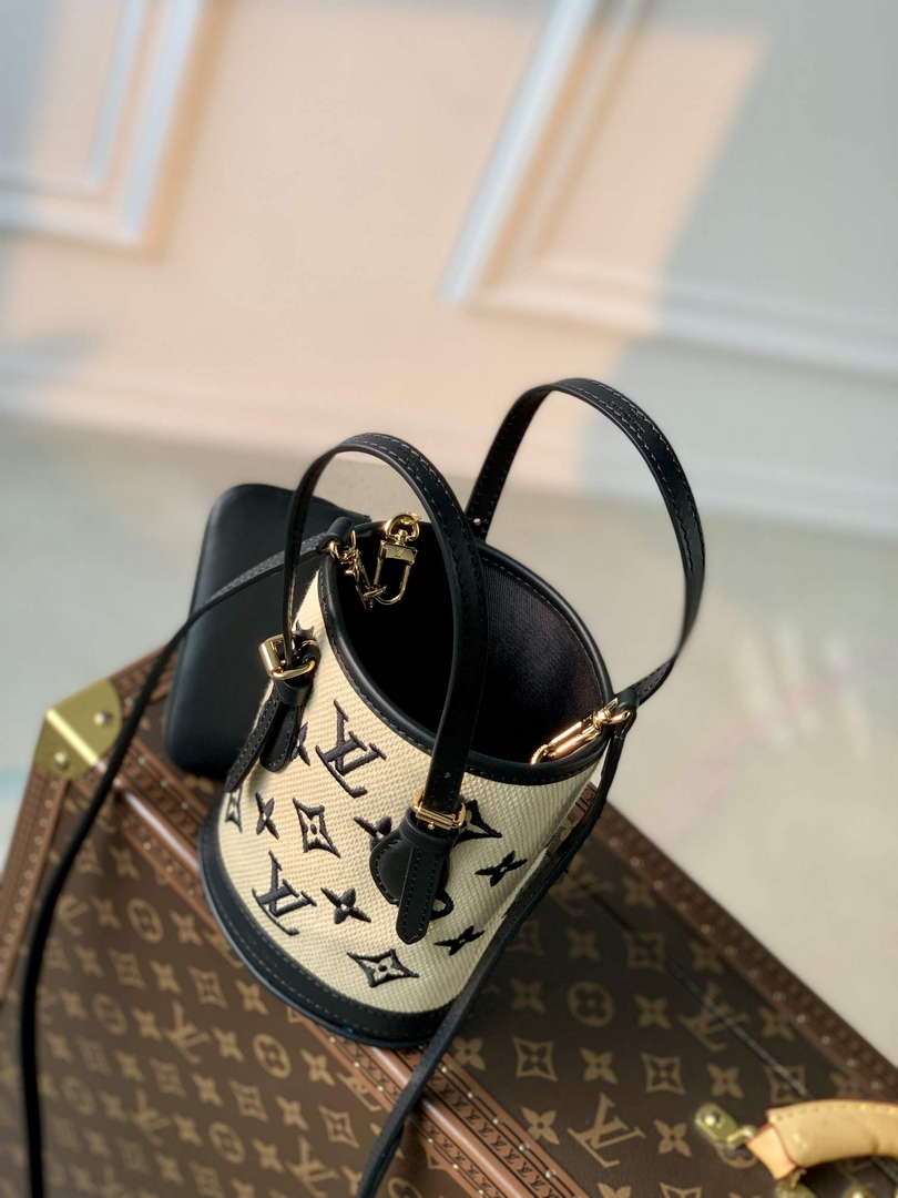 LV M82418 Louis Vuitton Nano Bucket Bag Black