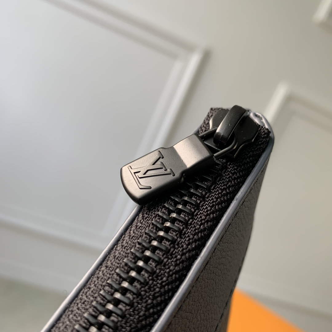 LV M82321 Louis Vuitton Pochette To-Go Bag Navy River Blue