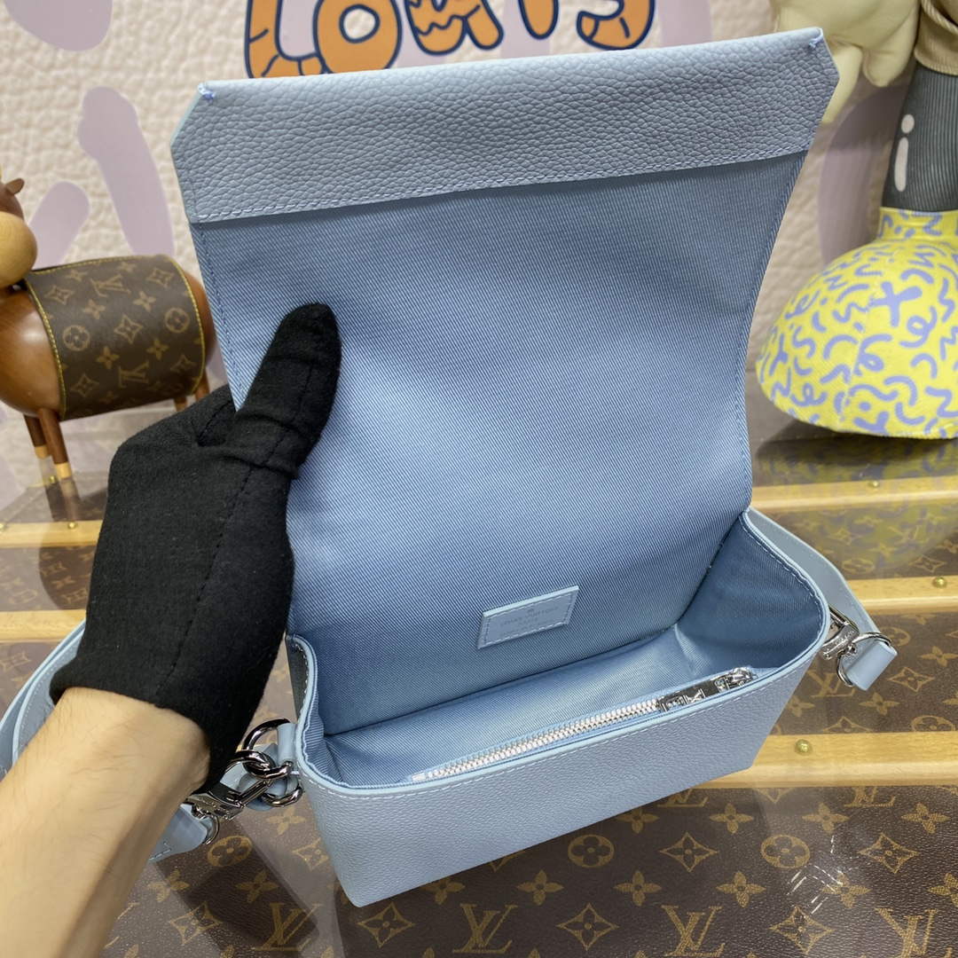 LV M82804 Louis Vuitton Fastline Wearable Wallet Cloud Blue