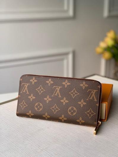 LV N69750 Louis Vuitton Zippy Wallet Brown