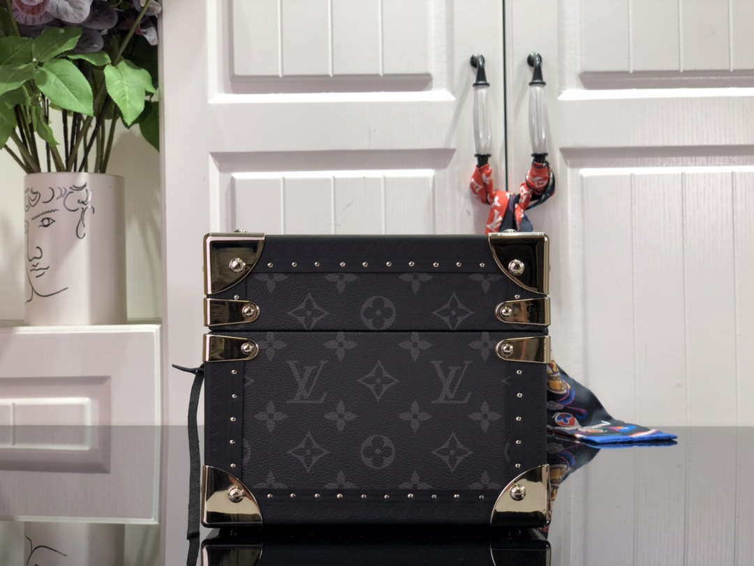 LV M20209 Louis Vuitton Coffret Accessoires Monogram Eclipse canvas Black