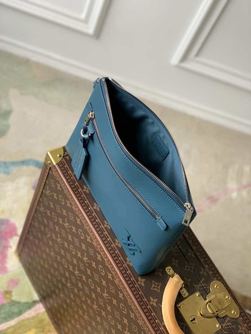 Louis Vuitton M81029 LV Aerogram Pochette iPad Blue