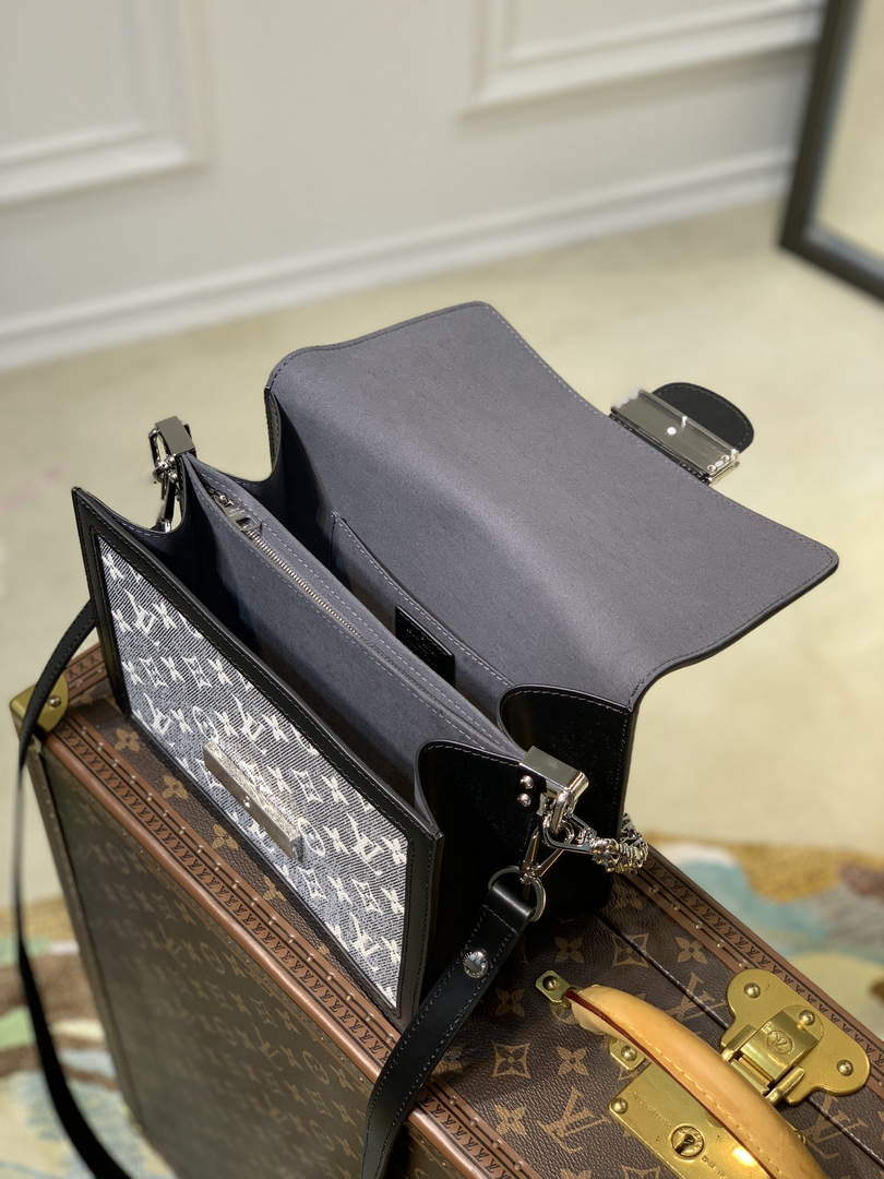 LV M21458 Louis Vuitton Dauphine MM Bag Grey