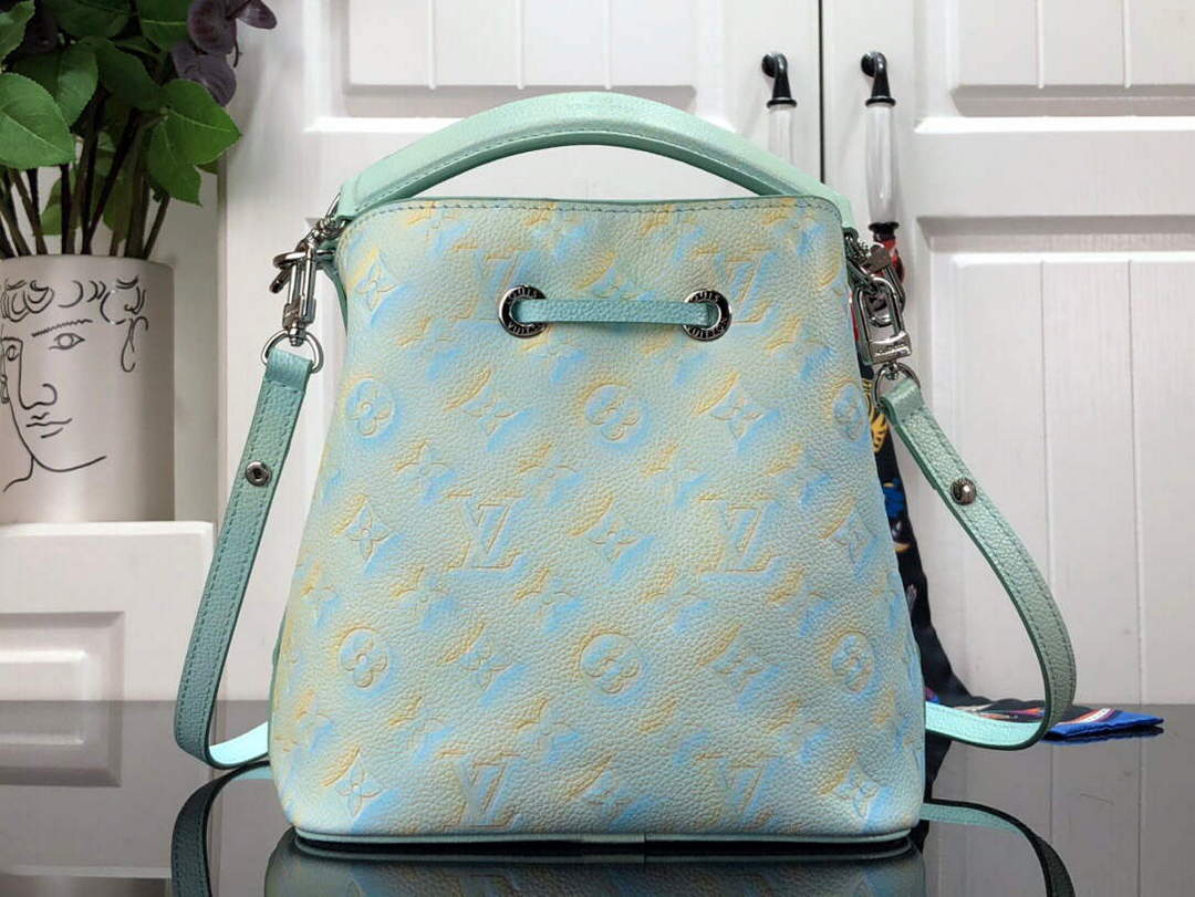 LV M46173 Louis Vuitton NONO BB Bucket Bag Vert d eau Green