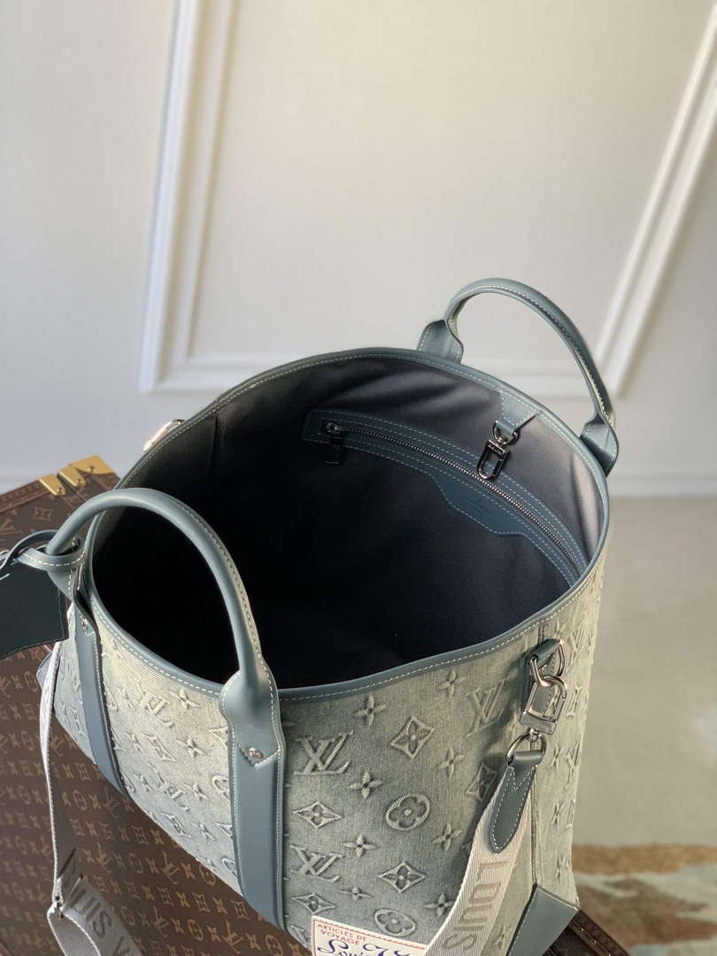 LV M22537 Louis Vuitton Weekend Tote NM Bag